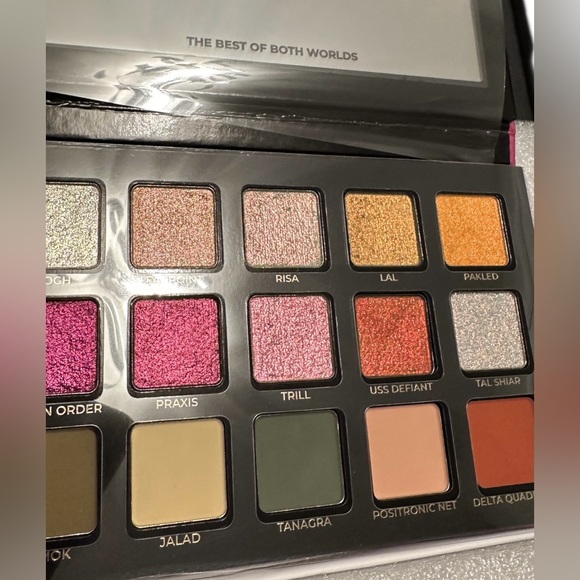 NEW in Box Adept Cosmetics SAMARIAN SUNSET 15 Shade Eyeshadow Palette SOLD OUT - Picture 5 of 14